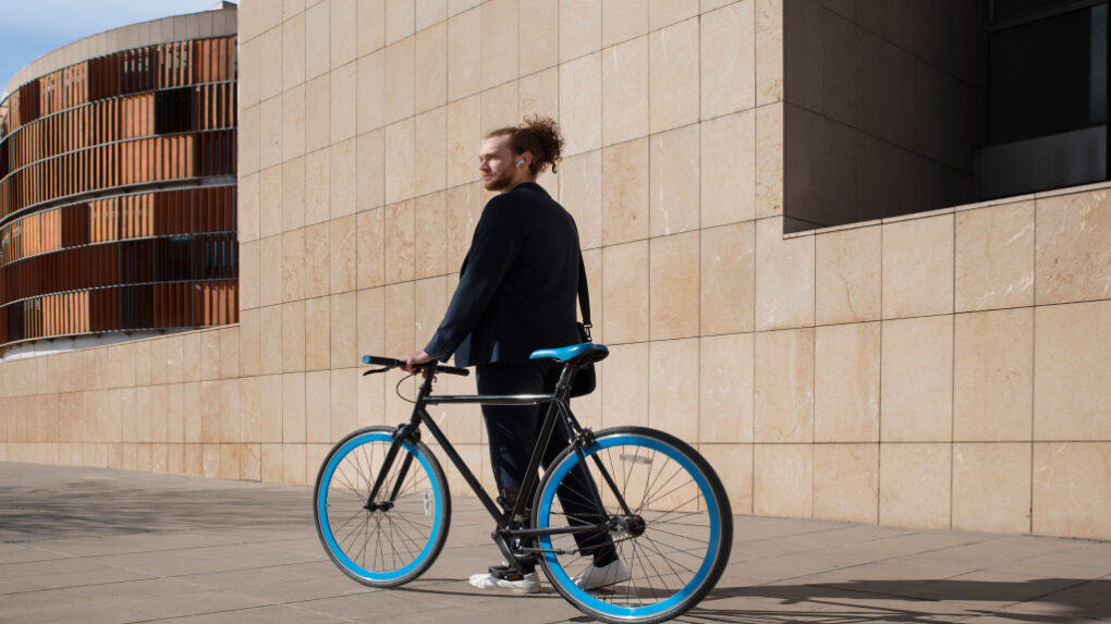 生成AI時代を見据え、新たな役割へと漕ぎ出す準備を整えるデザイナー